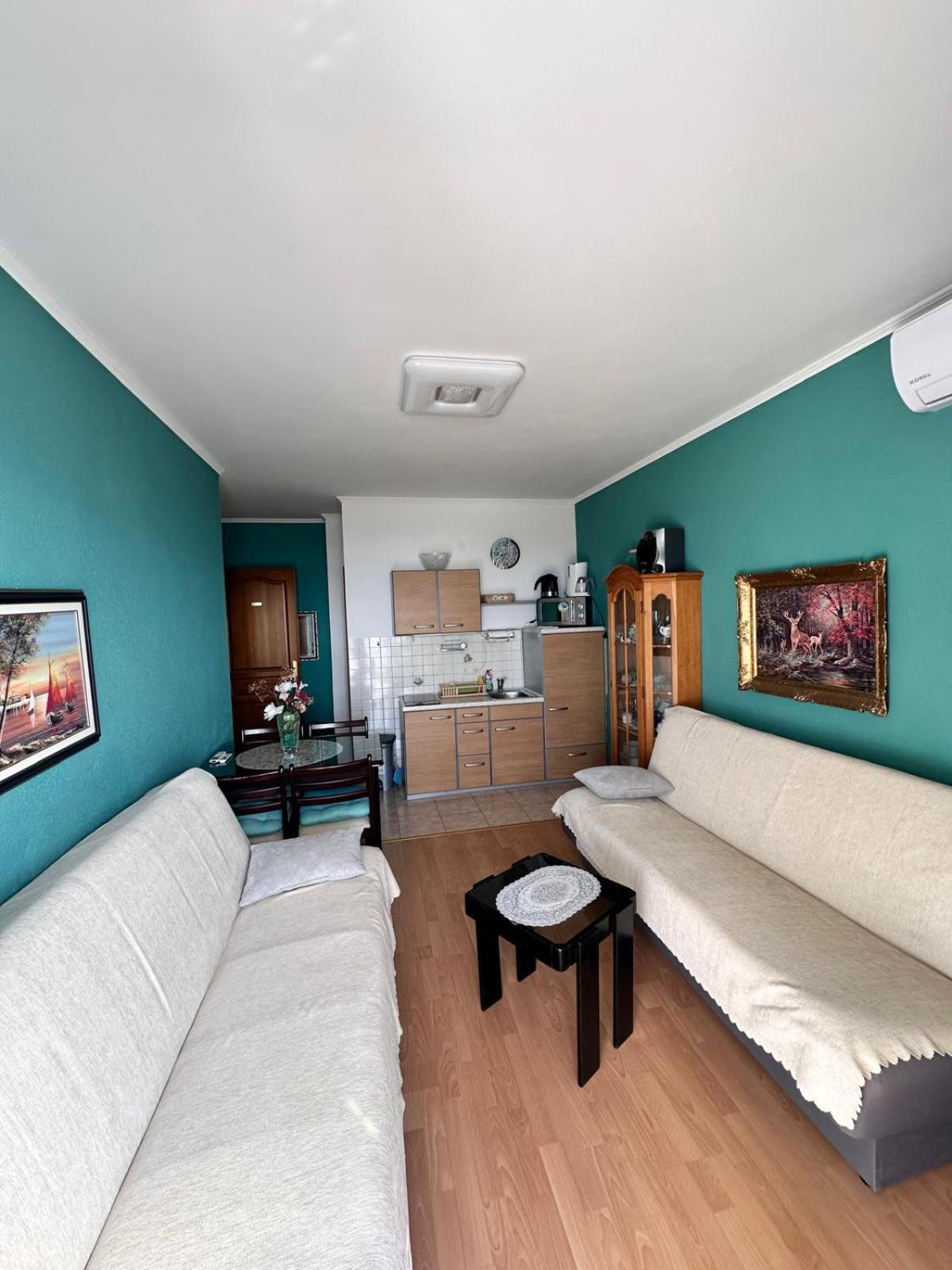Djurda Apartment *