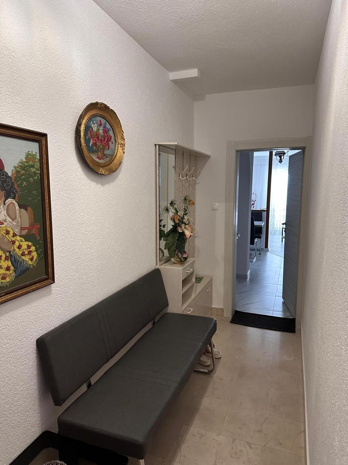 Apartment Djurda
