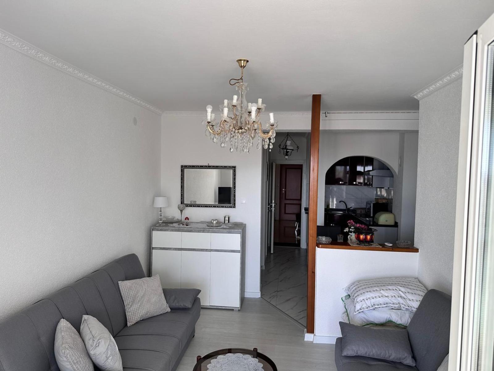 Djurda Apartment *